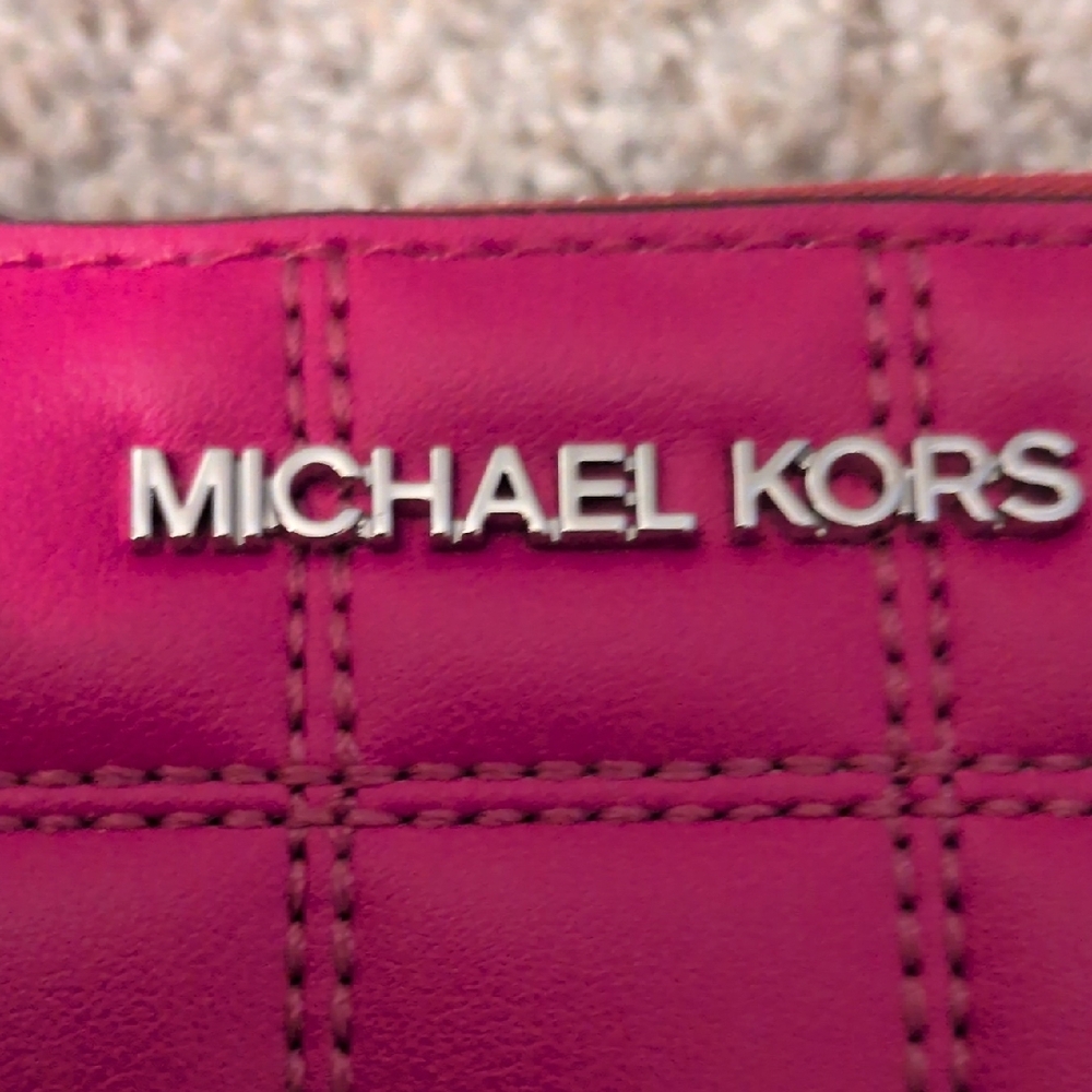 Michael Kors Fuchsia Quilted Wallet - Picture 3 of 12